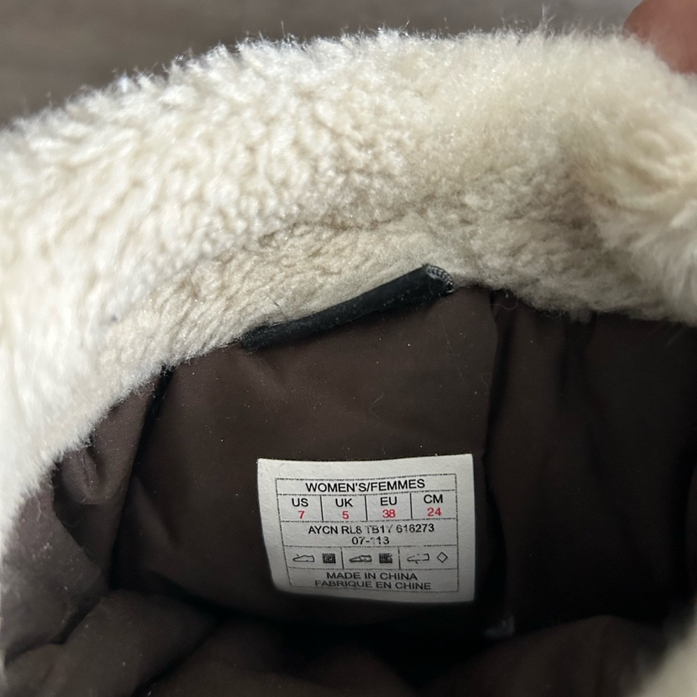 The North Face Women's Chocolate Winter Boots - Picture 6 of 7